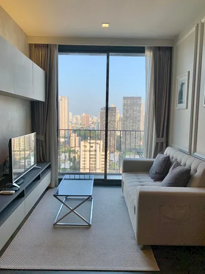 Edge Sukhumvit 23