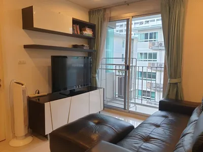 The Clover Thonglor