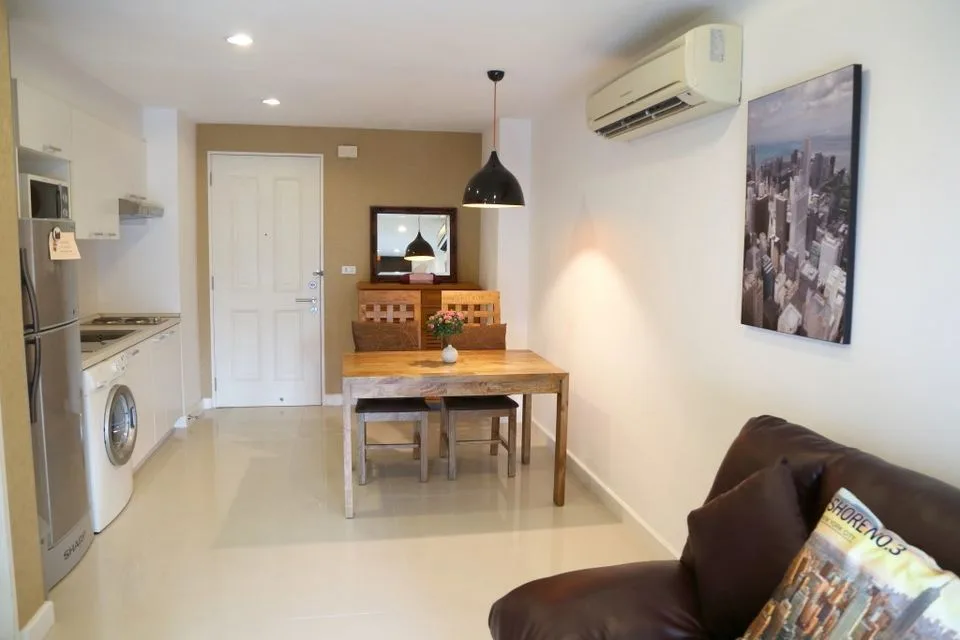 The Clover Thonglor — photo 1