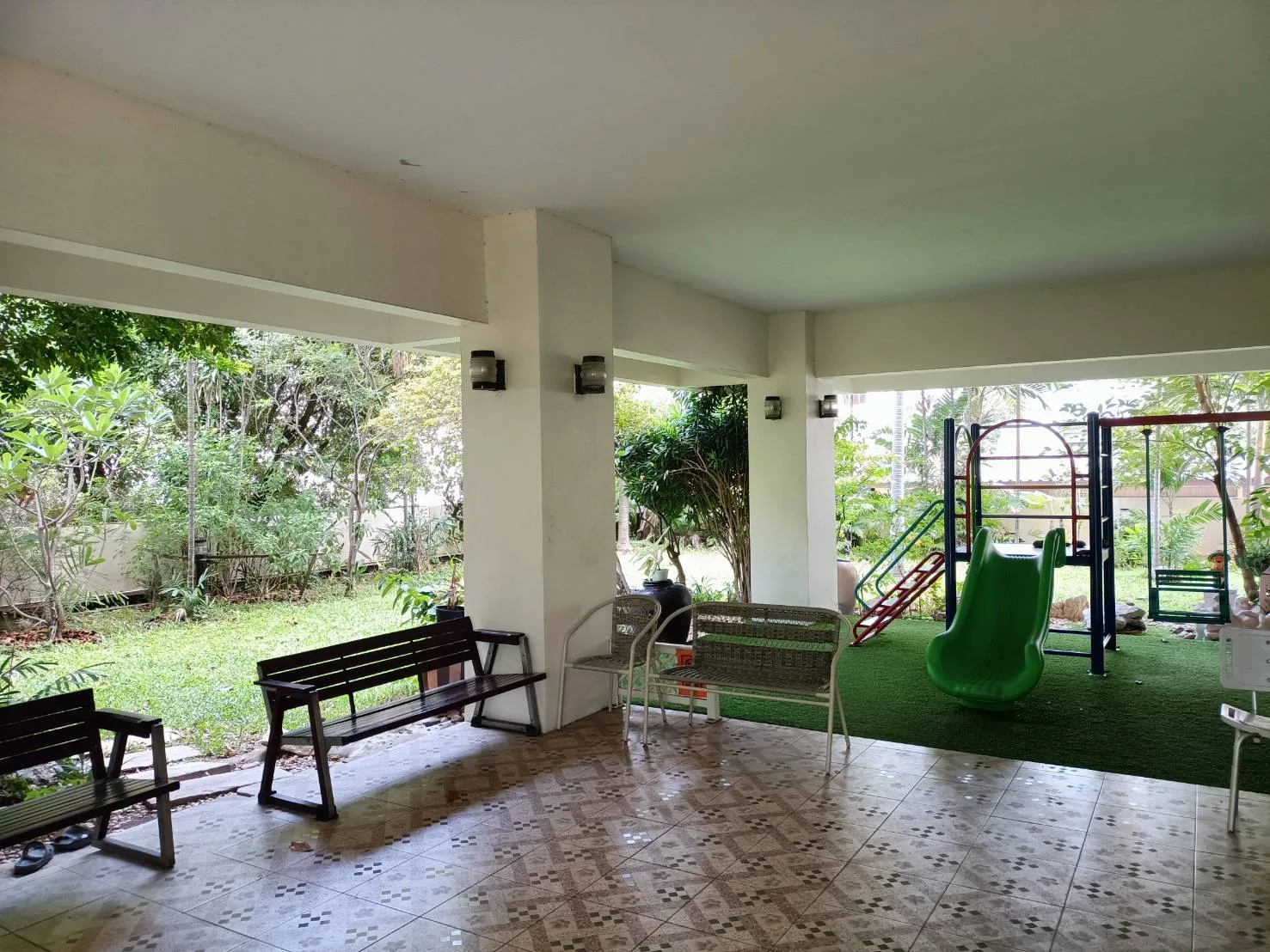 Tongtip Mansion — photo 13