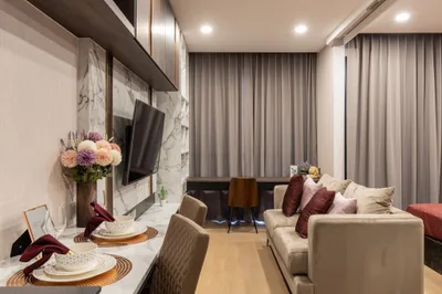 Ashton Chula - Silom