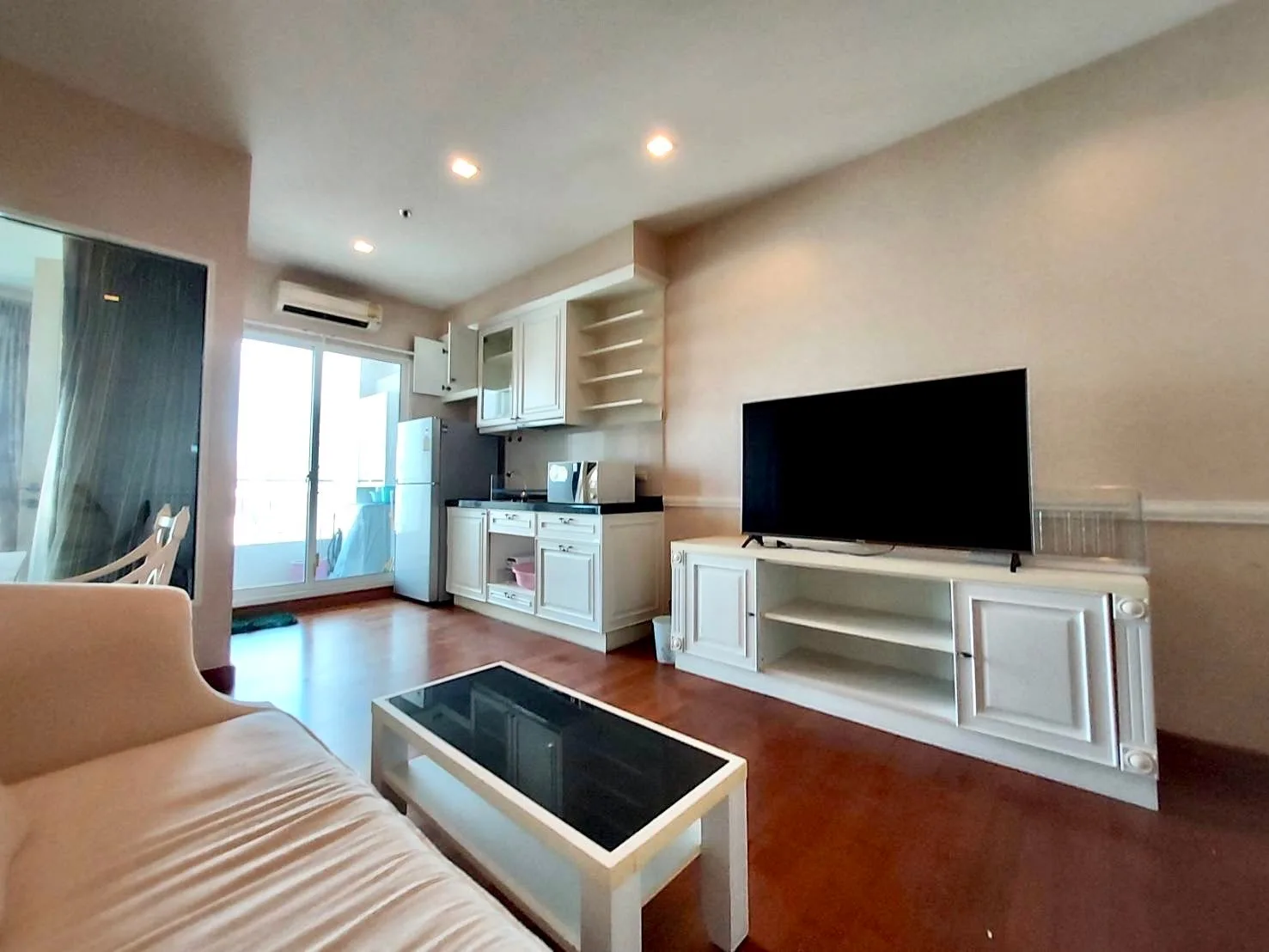 Ivy Sathorn 10 — photo 3