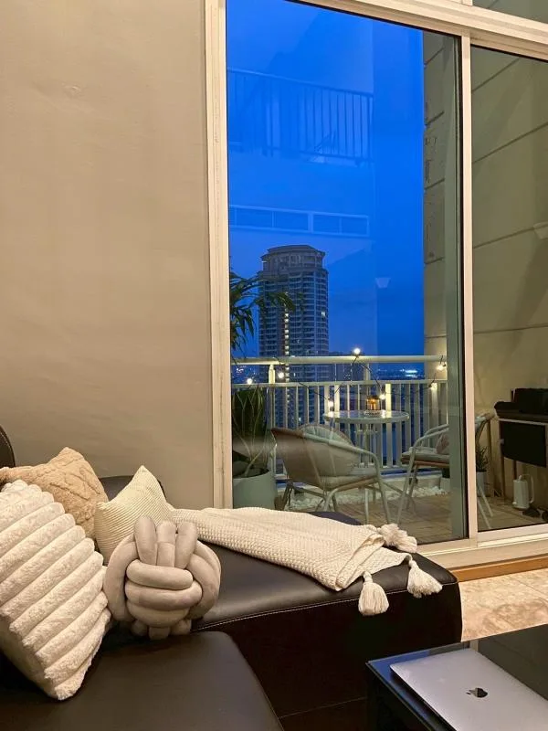 The Empire Place — photo 3