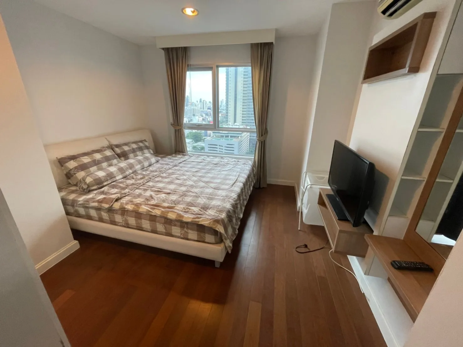 Belle Grand Rama 9 — photo 17