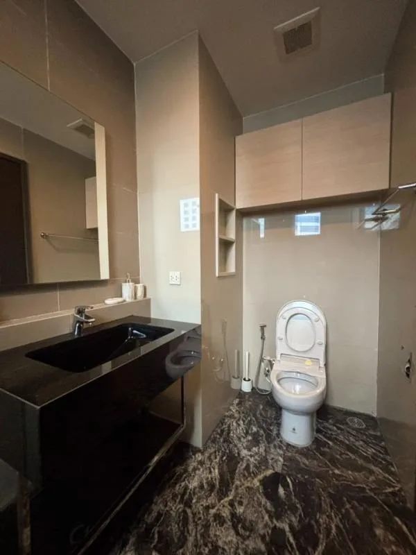 Edge Sukhumvit 23 — photo 13