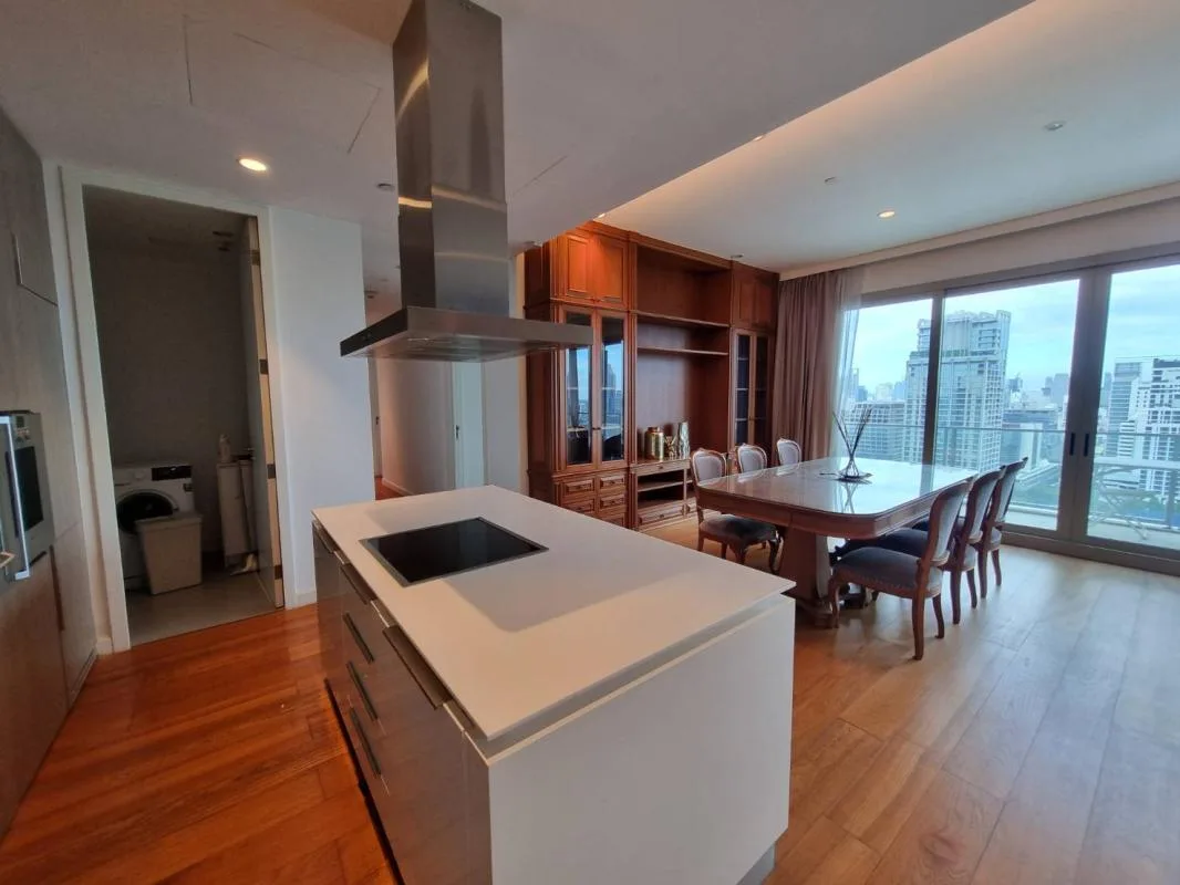 185 Rajadamri — photo 4