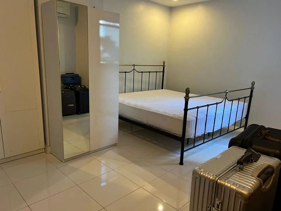 The Grand Condo — photo 3