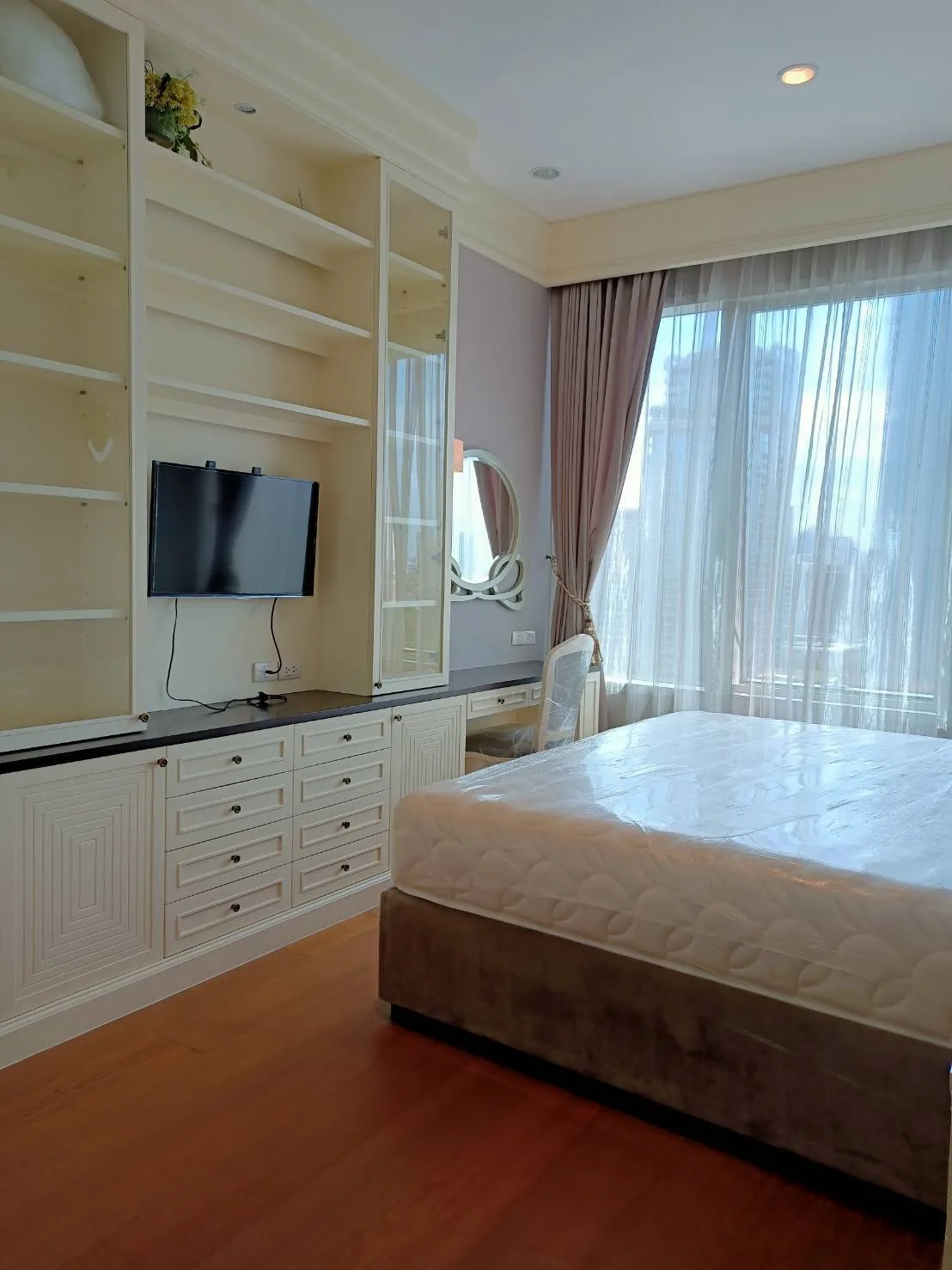 185 Rajadamri — photo 11