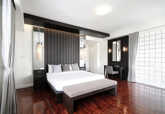 Krystal Court — photo 6