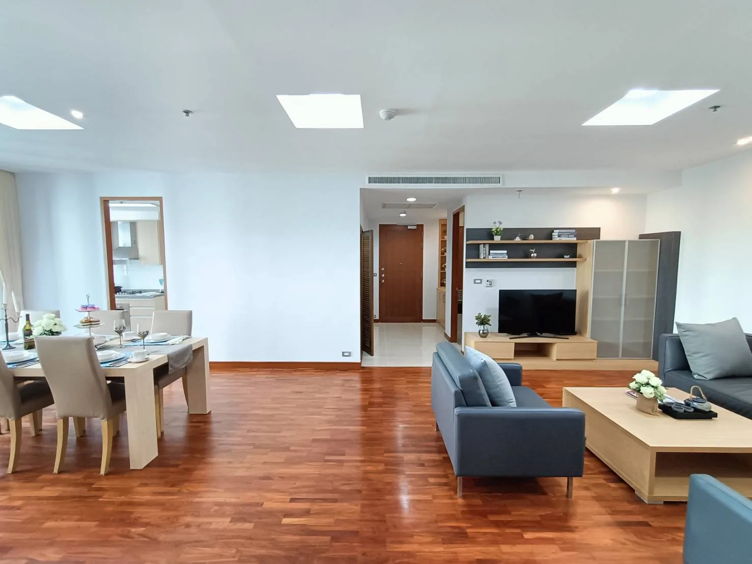 The Residence — photo 4