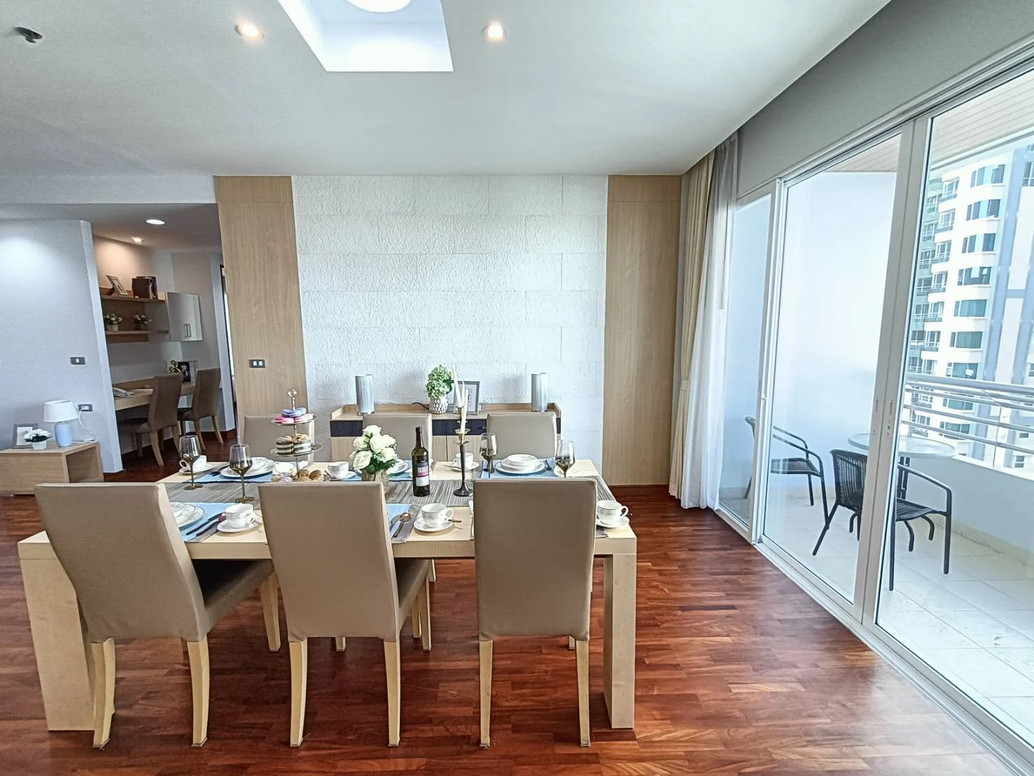The Residence — photo 6