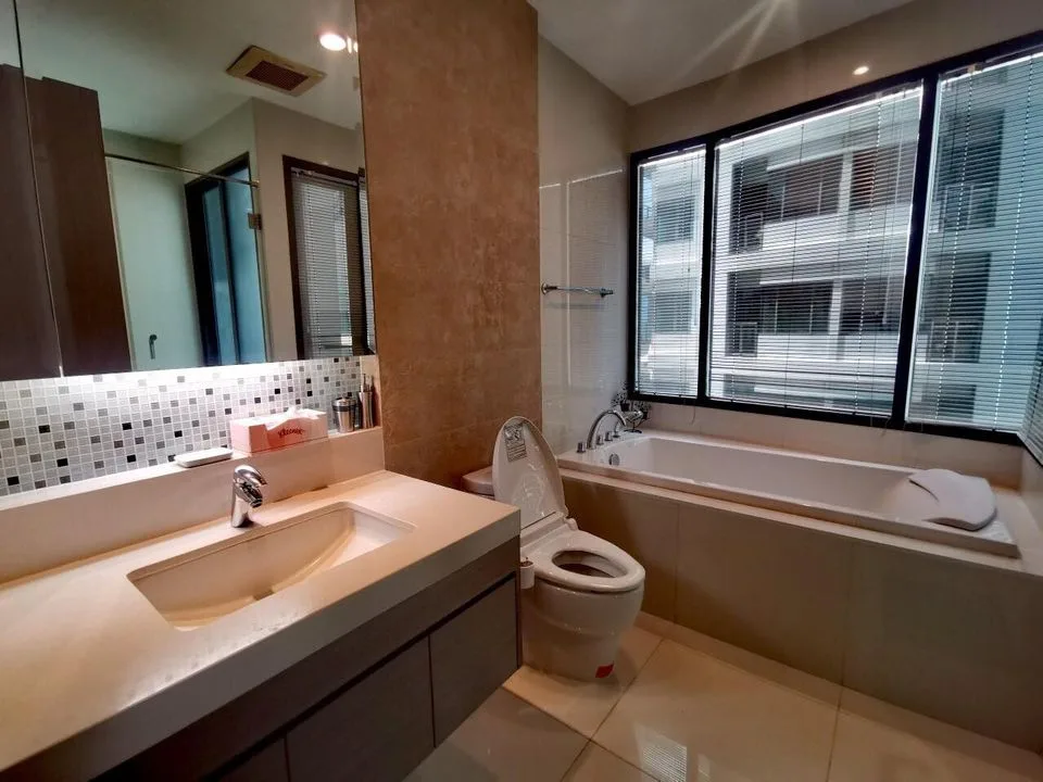 Bright Sukhumvit 24 — photo 12