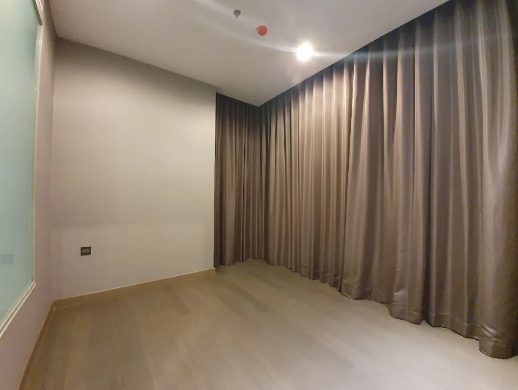 The Esse at Singha Complex — photo 1