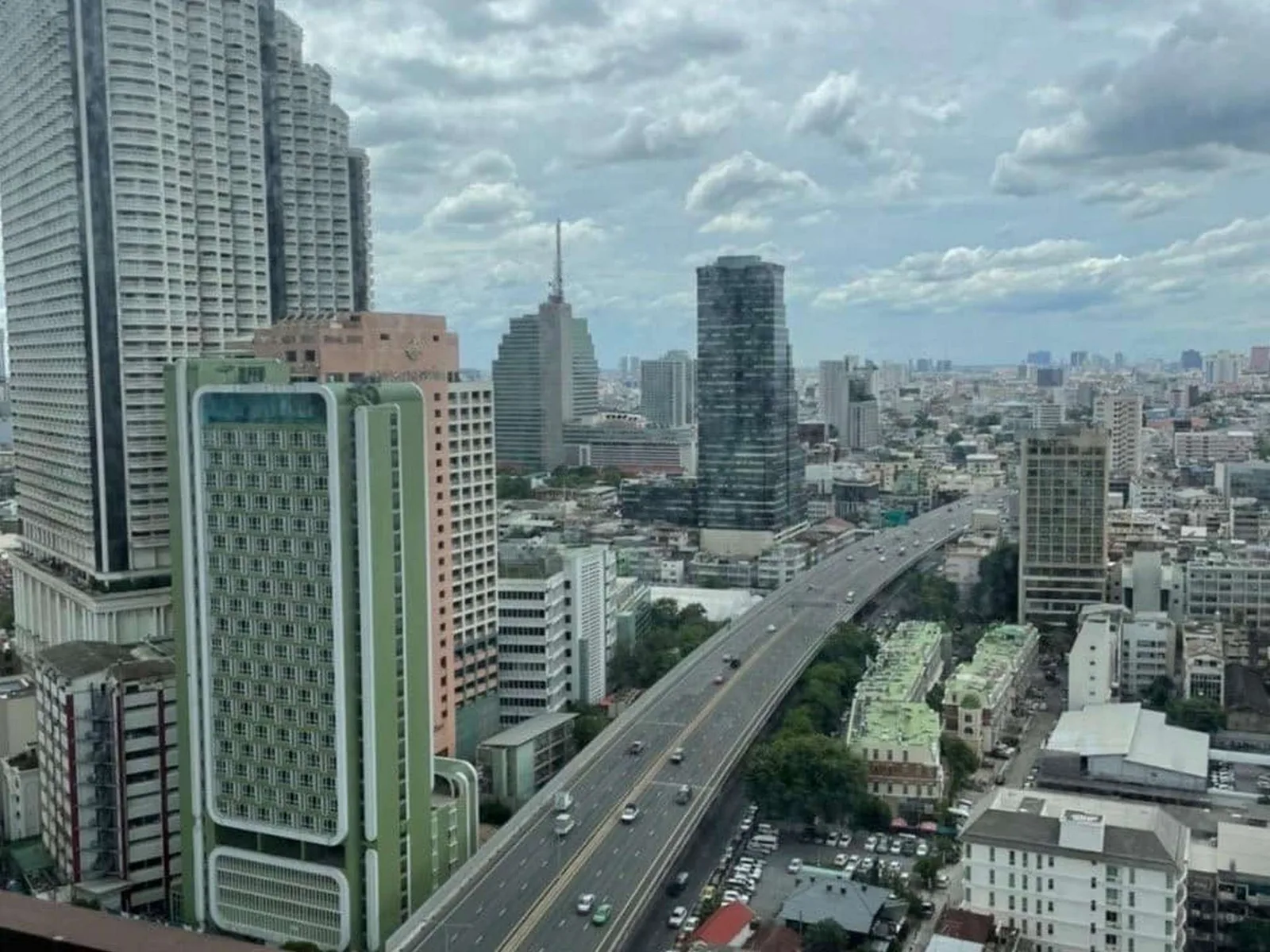 Noble Revolve Silom — photo 8