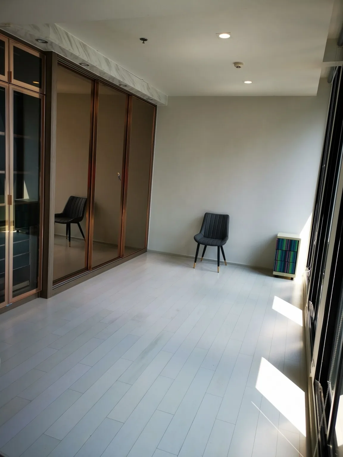 Noble Ploenchit — photo 11