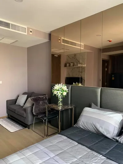 Ashton Chula - Silom