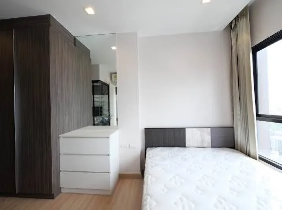 Urbano Absolute Sathon - Taksin — photo 4
