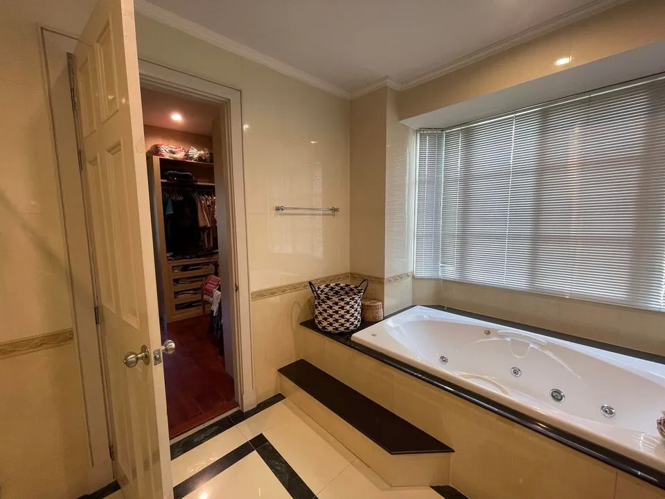 Baan Klang Krung The Nice Ratchavipa — photo 10
