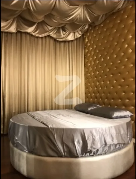 Circle Condominium — photo 3
