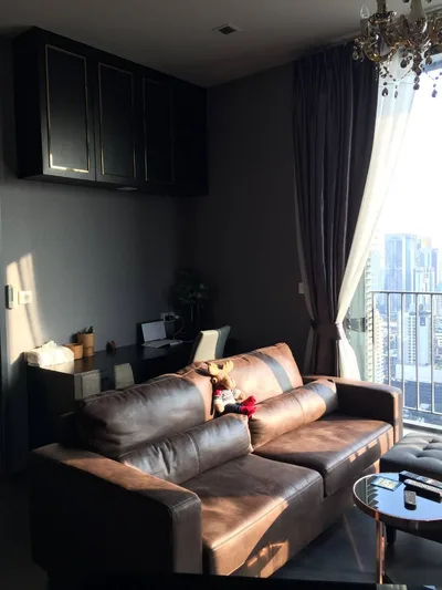Edge Sukhumvit 23