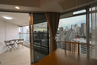 Sukhumvit Suite