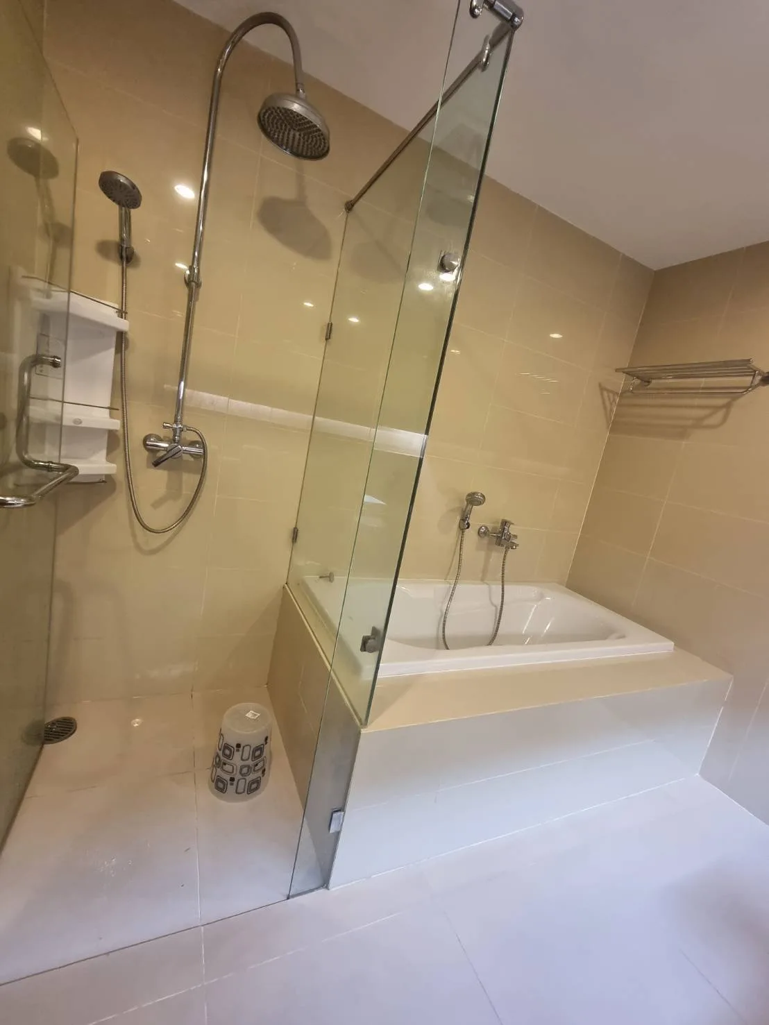 15 Sukhumvit Residences — photo 12