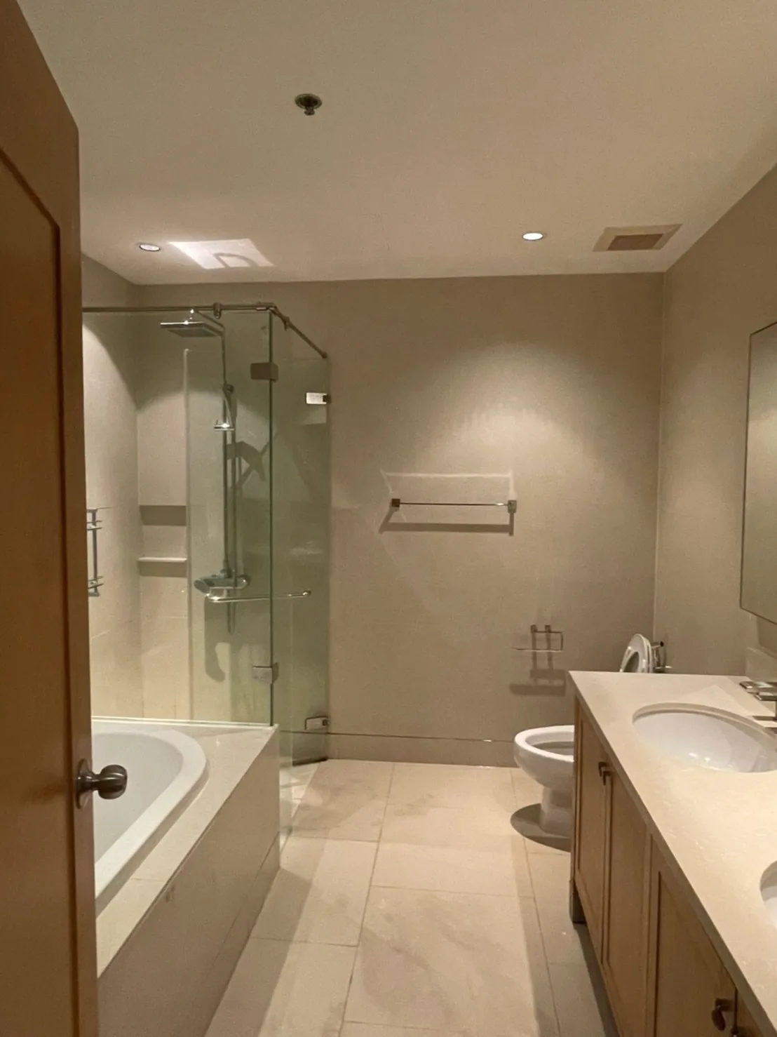 The Emporio Place — photo 10