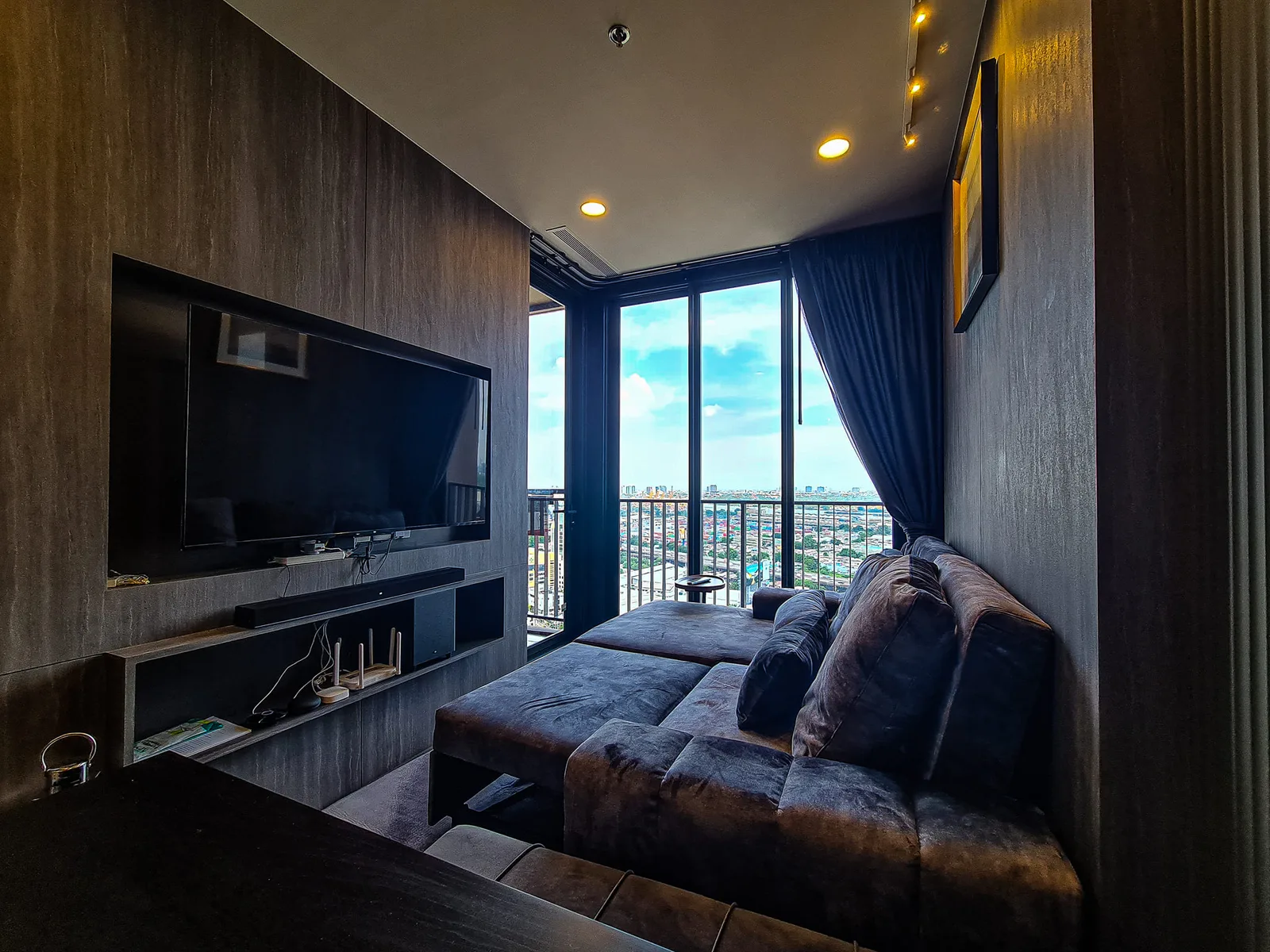 OKA HAUS Sukhumvit 36 — photo 2