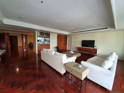 Kallista Mansion