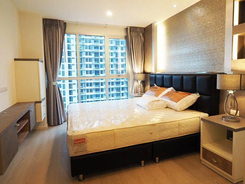 Rhythm Sathorn - Narathiwas — photo 16