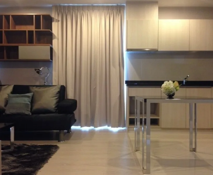 Rhythm Sathorn - Narathiwas — photo 1