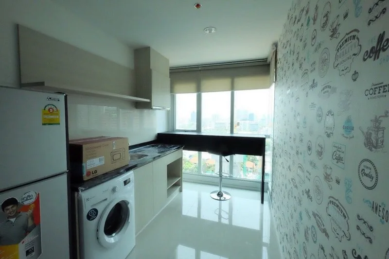Rhythm Sathorn - Narathiwas — photo 2
