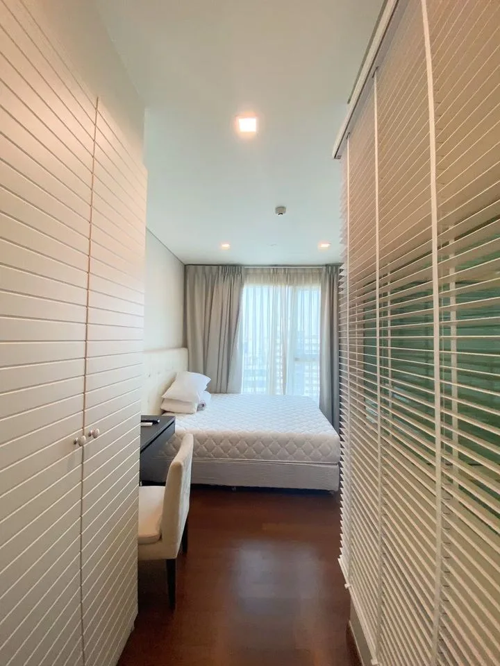 Ivy Thonglor — photo 5
