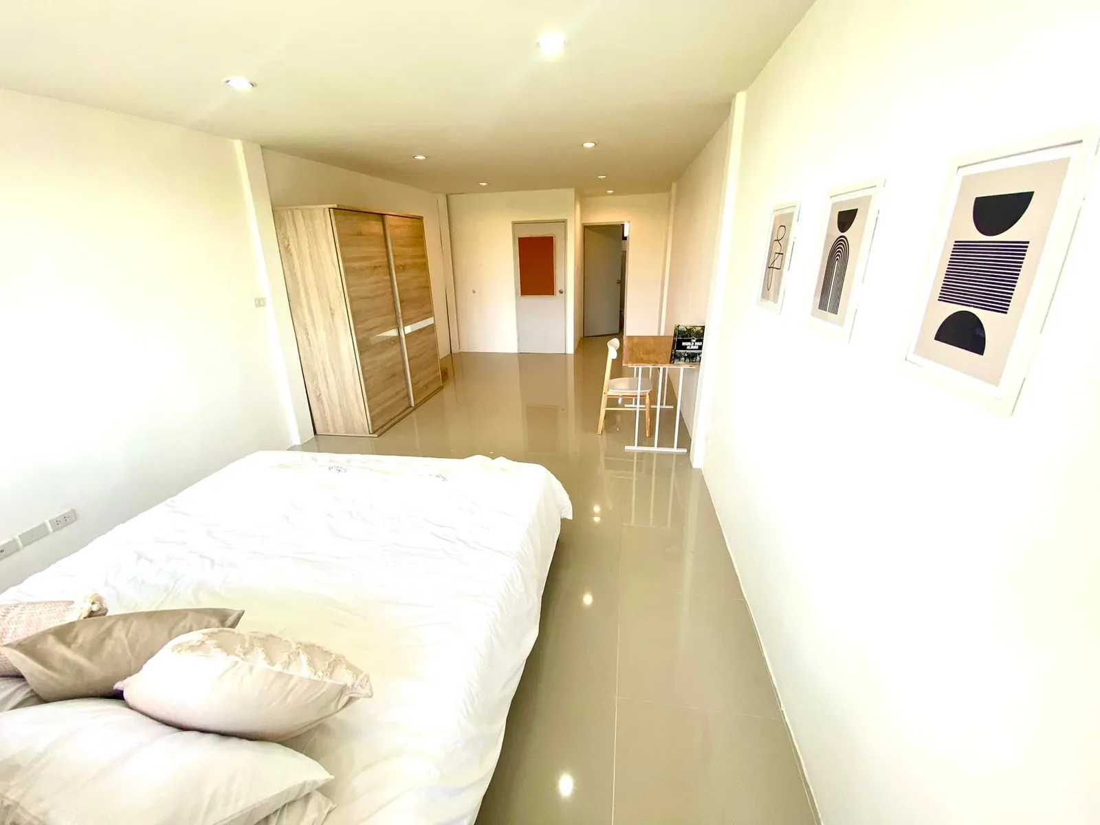 Townhome — photo 10