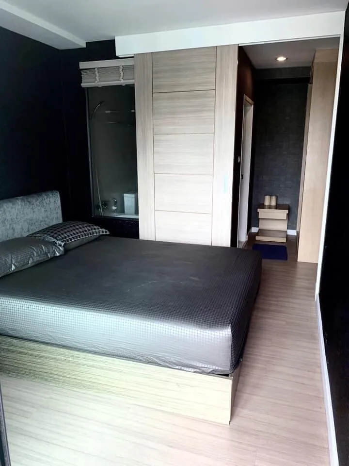 D 25 Thonglor — photo 6