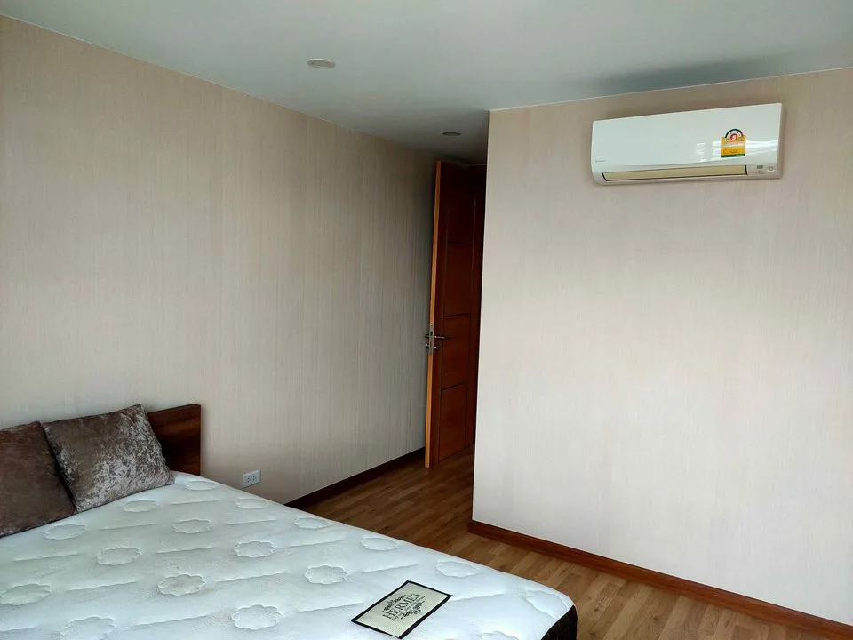 D'Rouvre Condominium — photo 3