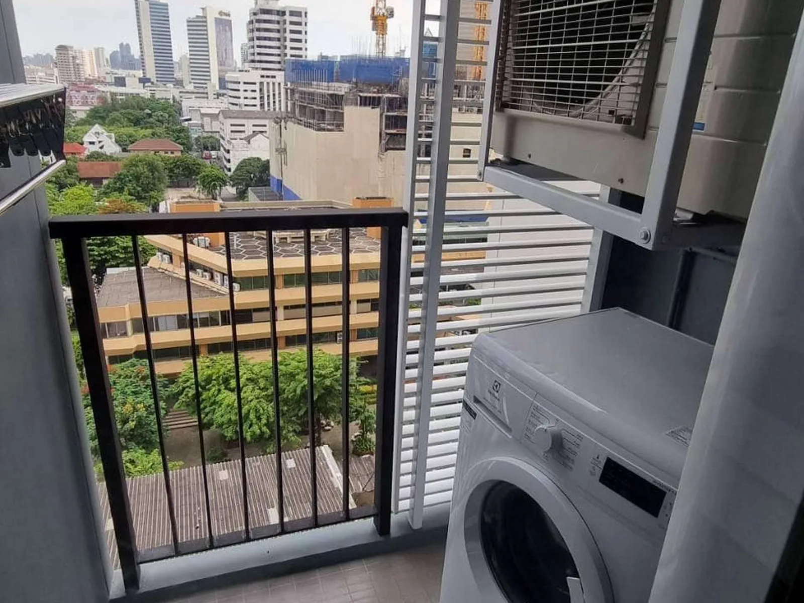 Life Asoke — photo 6