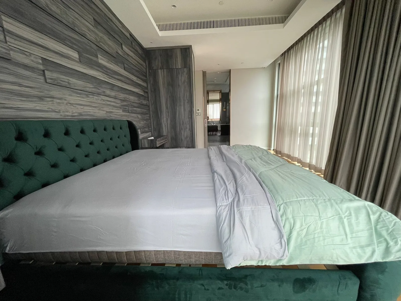 Sindhorn Tonson — photo 5