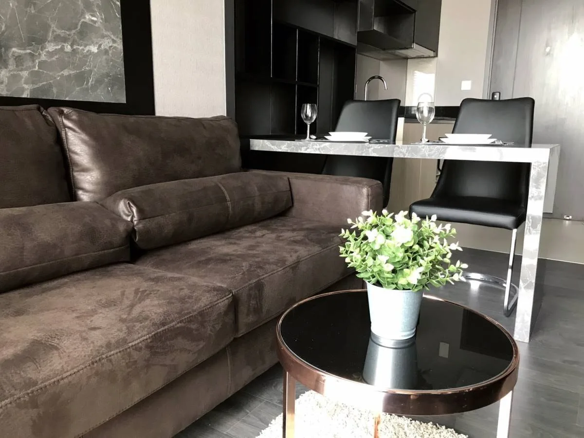 Edge Sukhumvit 23 — photo 4
