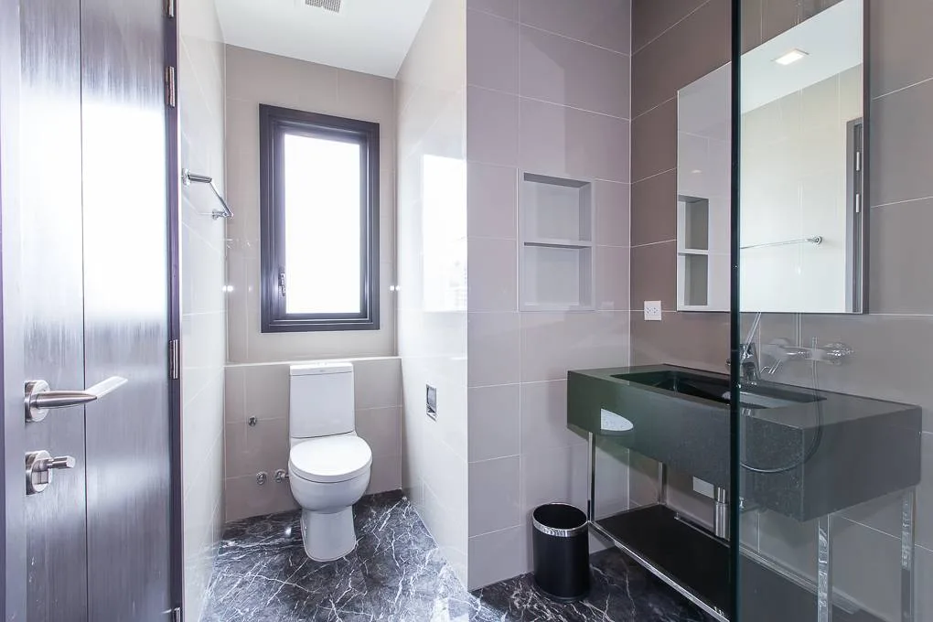 Edge Sukhumvit 23 — photo 12