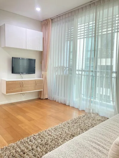 Wind Sukhumvit 23