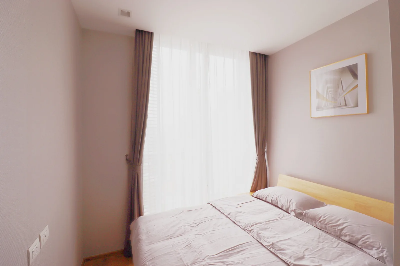 Noble BE 33 — photo 2
