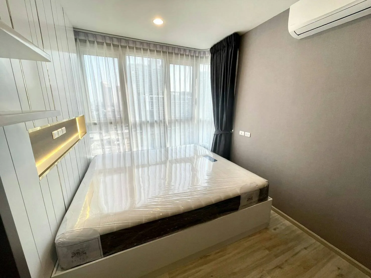 XT Huaikhwang — photo 2