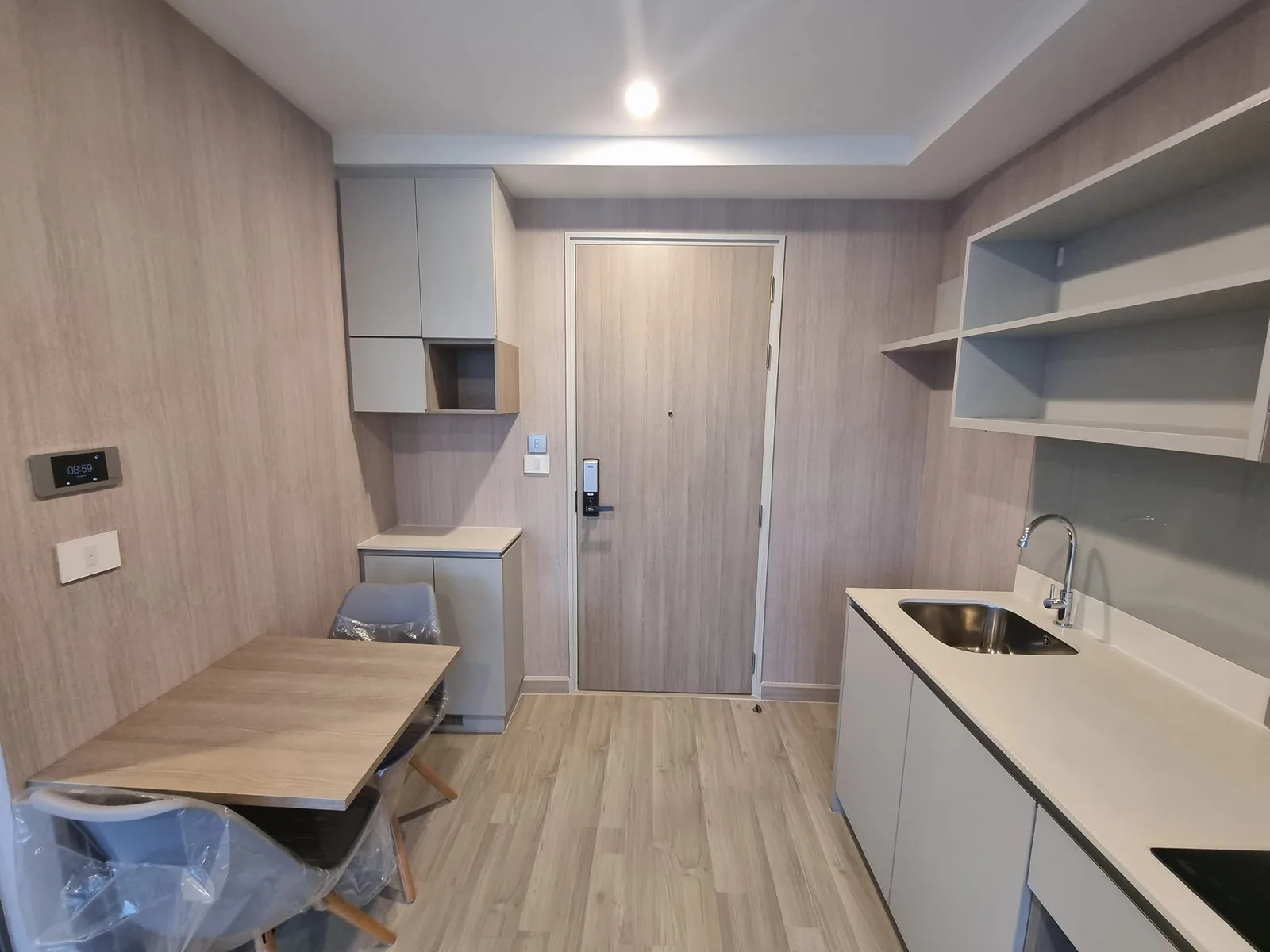 Sign Condo Sukhumvit 50 — photo 2