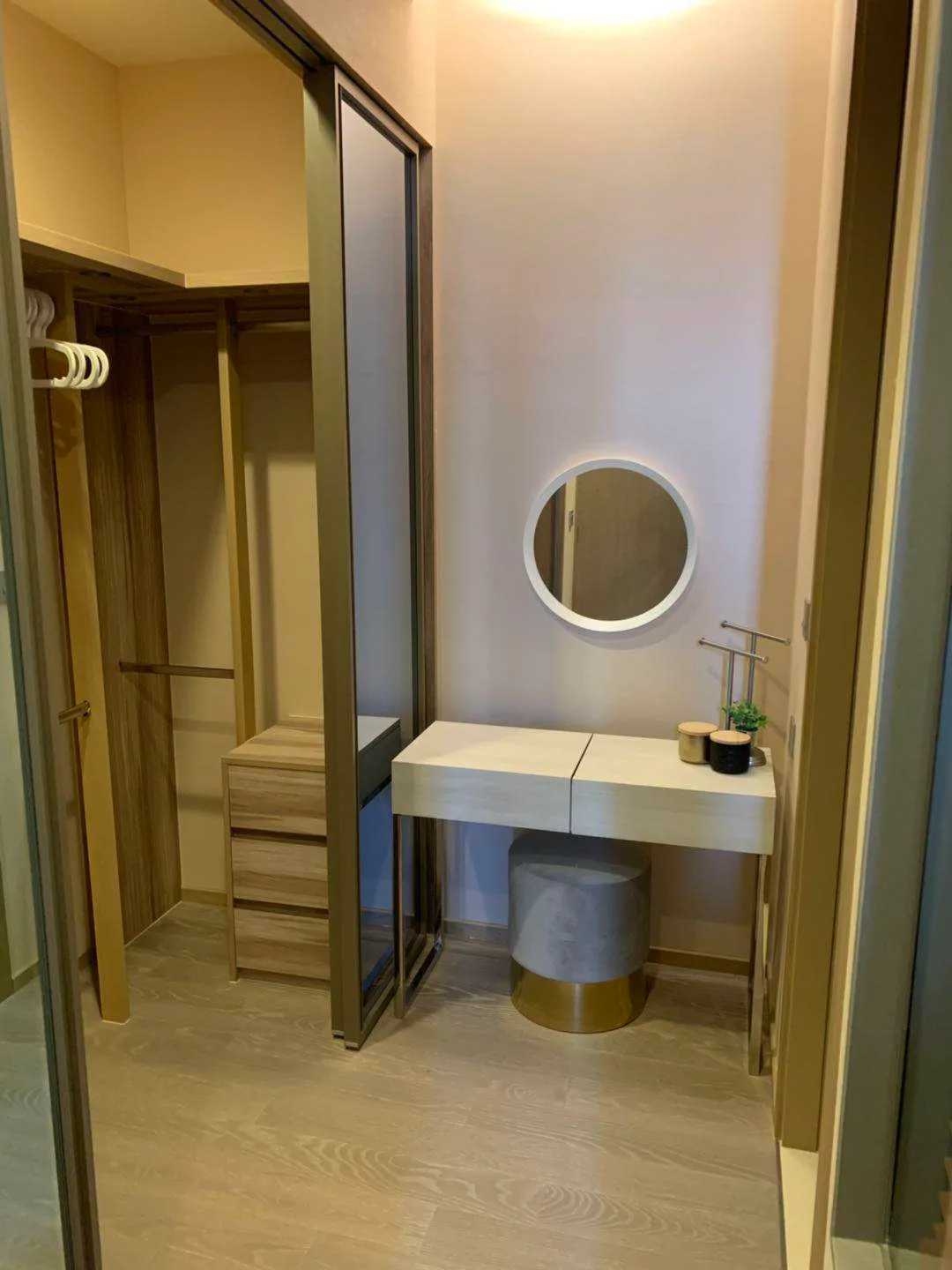 The Esse Asoke — photo 5