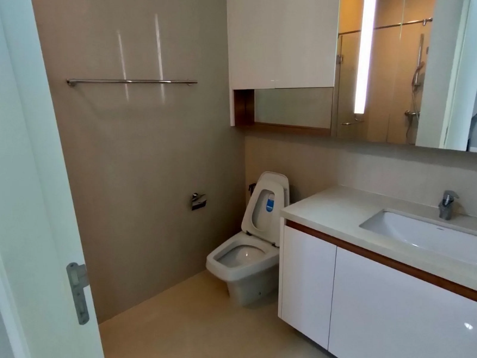 Q Langsuan — photo 12