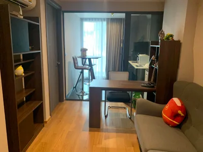 Altitude Samyan - Silom