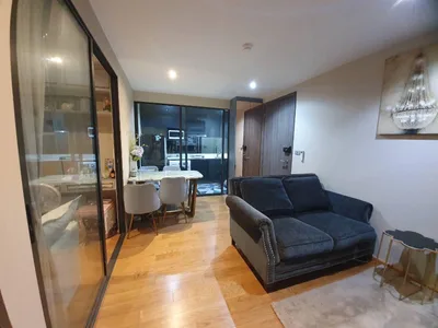 Altitude Samyan - Silom