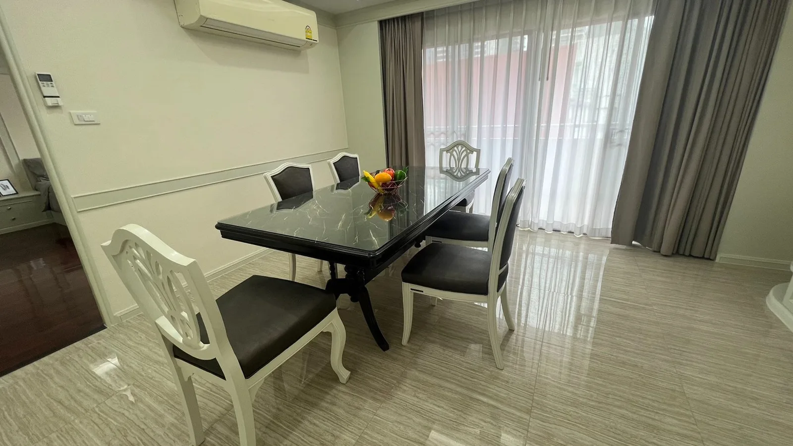 M Tower Apartment — photo 3