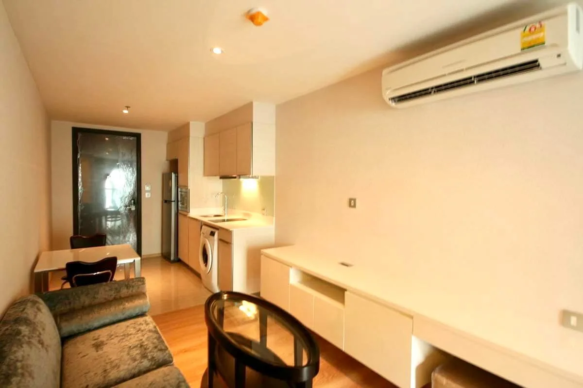 H Sukhumvit 43 — photo 2
